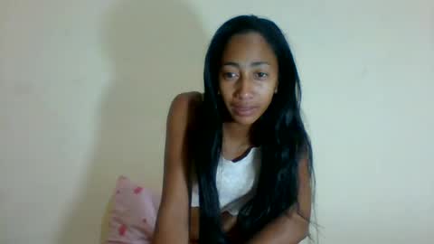 Snapshot of belle_annah chatting on June 2026 01:43:02 AM belle_annah online show from June 2026 01:43:02 AM