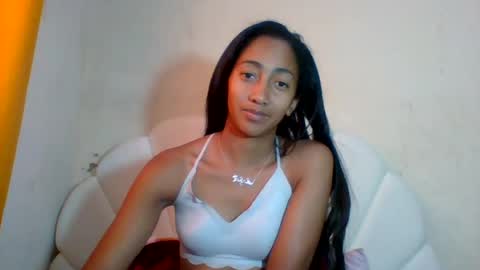 Snapshot of belle_annah chatting on June 2026 09:03:02 AM belle_annah online show from June 2026 09:03:02 AM