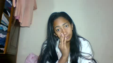 Snapshot of belle_annah chatting on July 2026 03:52:02 AM belle_annah online show from July 2026 03:52:02 AM