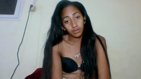 Snapshot of belle_annah chatting on July 2026 04:02:02 PM belle_annah online show from July 2026 04:02:02 PM