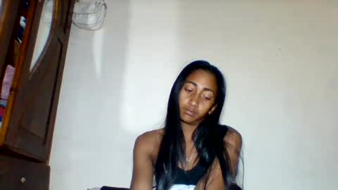 Snapshot of belle_annah chatting on July 2026 07:56:01 PM belle_annah online show from July 2026 07:56:01 PM