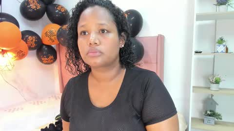 Snapshot of belle_brunette chatting on November 2025 09:28:01 PM belle online show from November 2025 09:28:01 PM