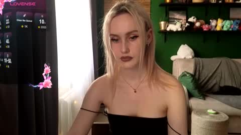 Belle online show from September 2025 11:11:01 AM