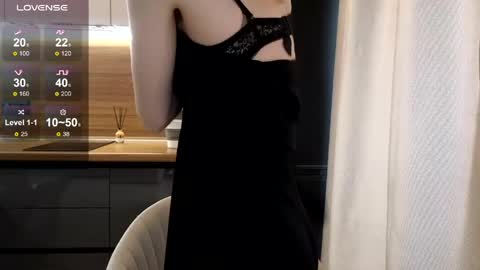 Snapshot of belle_vill chatting on May 2026 10:11:02 AM Belle online show from May 2026 10:11:02 AM
