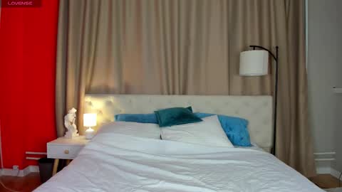 Snapshot of belle_wa1ker chatting on October 2025 09:30:02 AM Belle online show from October 2025 09:30:02 AM