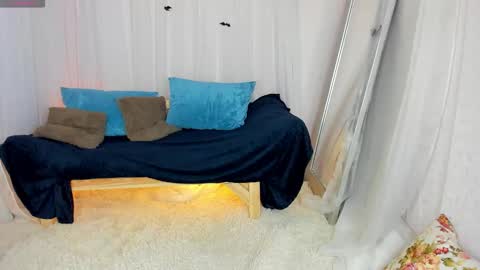 Snapshot of belle_wa1ker chatting on November 2025 01:16:01 AM Belle online show from November 2025 01:16:01 AM