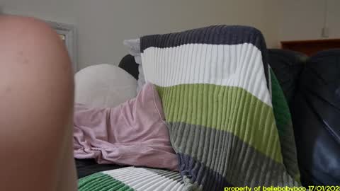 Snapshot of bellebabyboo chatting on January 2025 07:30:01 AM BELLE online show from January 2025 07:30:01 AM