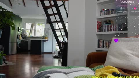 Snapshot of bellebabyboo chatting on January 2025 03:20:01 AM BELLE online show from January 2025 03:20:01 AM