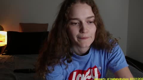 Snapshot of bellebabyboo chatting on January 2025 01:00:01 PM BELLE online show from January 2025 01:00:01 PM