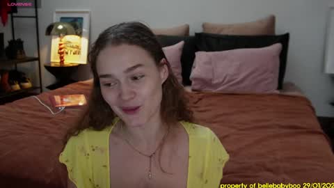 Snapshot of bellebabyboo chatting on January 2025 02:27:01 AM BELLE online show from January 2025 02:27:01 AM