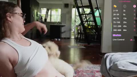 Snapshot of bellebabyboo chatting on September 2025 02:57:01 AM BELLE online show from September 2025 02:57:01 AM