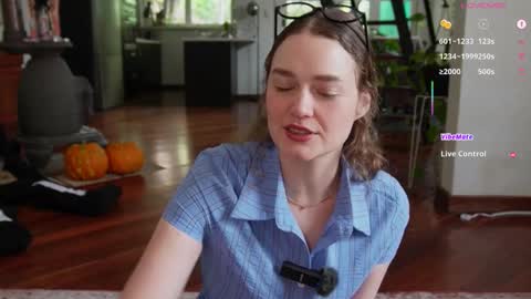 Snapshot of bellebabyboo chatting on November 2025 02:55:02 AM BELLE online show from November 2025 02:55:02 AM