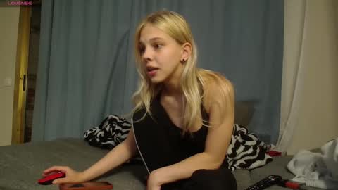 bellezza0 online show from April 2026 11:51:01 PM