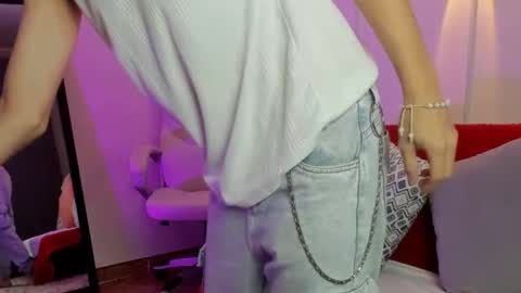 Neon online show from September 2025 11:14:01 AM