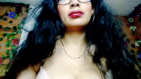 Snapshot of belly_silky chatting on January 2025 09:58:02 AM Belly online show from January 2025 09:58:02 AM