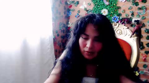 Snapshot of belly_silky chatting on January 2025 09:41:01 PM Belly online show from January 2025 09:41:01 PM