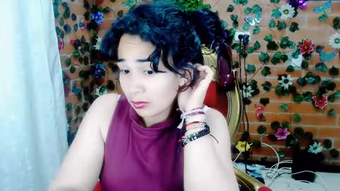 Snapshot of belly_silky chatting on January 2025 04:47:01 AM Belly online show from January 2025 04:47:01 AM