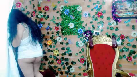 Snapshot of belly_silky chatting on January 2025 10:49:01 AM Belly online show from January 2025 10:49:01 AM