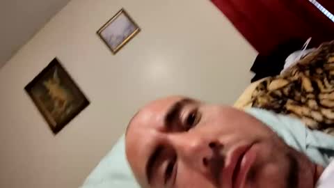 Snapshot of belowthainfluence chatting on January 2025 06:21:01 PM Joey online show from January 2025 06:21:01 PM