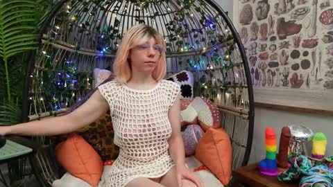 Willow online show from October 2025 11:30:01 AM