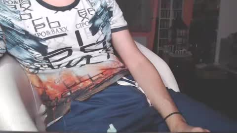 benijamin online show from February 2025 10:07:02 PM