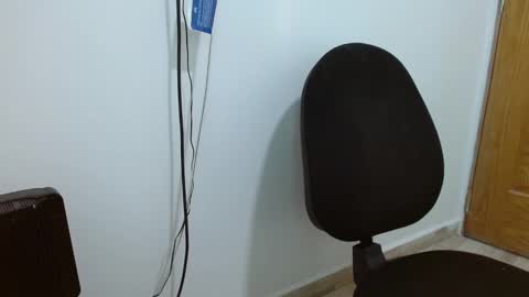 benjamin_isaac online show from February 2025 09:16:02 PM