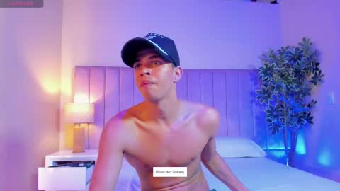 Snapshot of benjamin_more chatting on March 2025 01:58:02 AM BENJAMIN online show from March 2025 01:58:02 AM