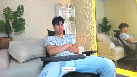 Snapshot of benjamin_more chatting on March 2025 05:46:02 AM BENJAMIN online show from March 2025 05:46:02 AM