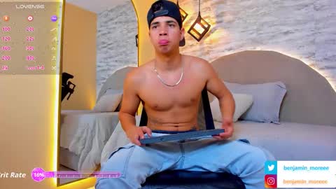 Snapshot of benjamin_more chatting on October 2025 01:08:02 PM BENJAMIN online show from October 2025 01:08:02 PM