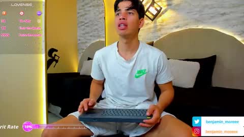 Snapshot of benjamin_more chatting on October 2025 03:20:01 PM BENJAMIN online show from October 2025 03:20:01 PM