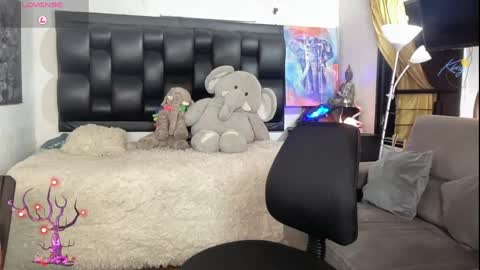 benjamincooperk online show from June 2026 09:19:01 PM