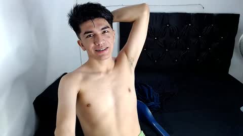 Snapshot of benji_hoter chatting on January 2025 05:59:02 PM Benji Hoter online show from January 2025 05:59:02 PM