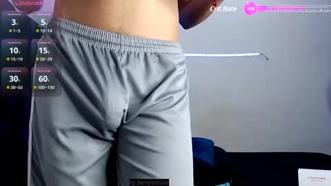 Snapshot of benji_hoter chatting on March 2025 11:22:02 PM Benji Hoter online show from March 2025 11:22:02 PM