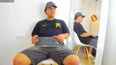 Snapshot of bennett_alejoo chatting on September 2025 05:35:02 PM bennett_alejoo online show from September 2025 05:35:02 PM
