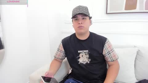 Snapshot of bennett_alejoo chatting on September 2025 04:18:01 PM bennett_alejoo online show from September 2025 04:18:01 PM