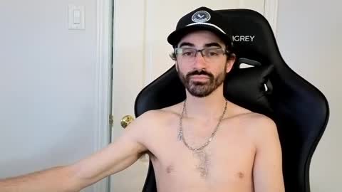 benny_boy95 online show from April 2026 05:04:02 PM