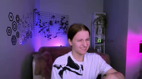 Snapshot of benny_duglas chatting on October 2025 12:27:01 PM Benny online show from October 2025 12:27:01 PM