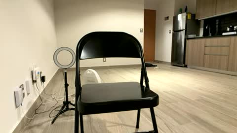 Snapshot of benthebodybuilder chatting on June 2026 04:11:02 AM Ben Braxton online show from June 2026 04:11:02 AM