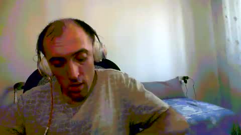bentish online show from September 2025 12:05:01 PM