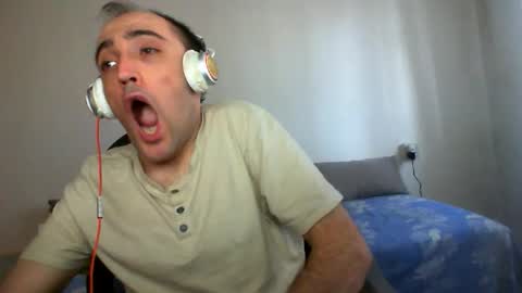 bentish online show from October 2025 06:05:02 AM