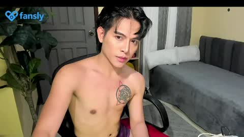 Snapshot of bentlyfuck chatting on May 2026 11:42:01 PM bentlyfuck online show from May 2026 11:42:01 PM