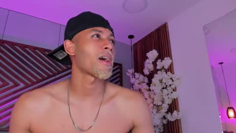 bento_fox online show from February 2026 03:55:02 AM