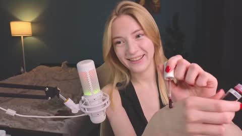 Alice online show from December 2024 06:43:02 PM