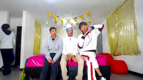 benz boys online show from March 2025 12:09:01 PM