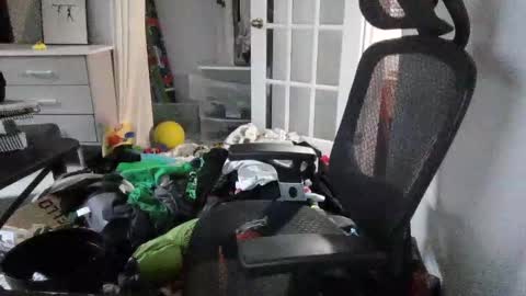 benzoil20007 online show from October 2025 09:04:02 PM