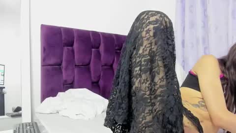 beren online show from October 2025 02:42:02 AM