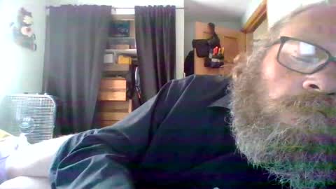 bergeeric1970 online show from June 2026 04:42:02 PM