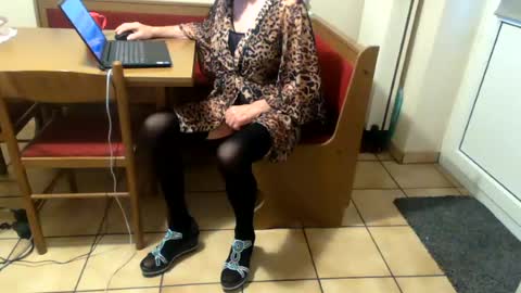 Snapshot of bernadetanylon chatting on July 2026 04:21:02 AM Bernadetanylon online show from July 2026 04:21:02 AM