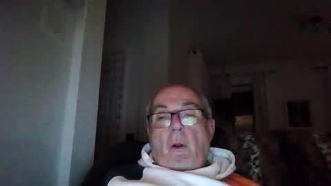 bernard1102 online show from December 2024 03:47:02 AM