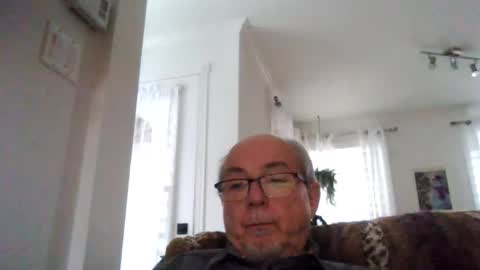 bernard1102 online show from January 2025 05:33:02 PM